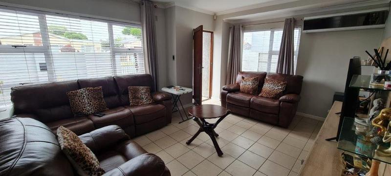 4 Bedroom Property for Sale in Bothasig Western Cape